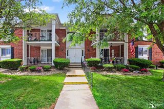 1870 Fort Street 7, Trenton, MI 48183