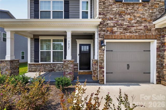 7027 Sylvan Retreat Drive, Denver, NC 28037