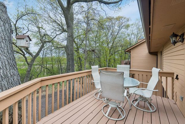 6843 Stonewood Court, Eden Prairie, MN 55346