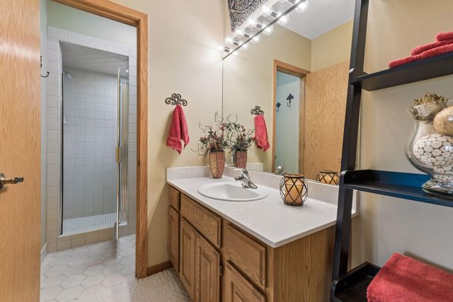 6843 Stonewood Court, Eden Prairie, MN 55346