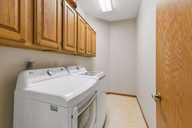 6843 Stonewood Court, Eden Prairie, MN 55346