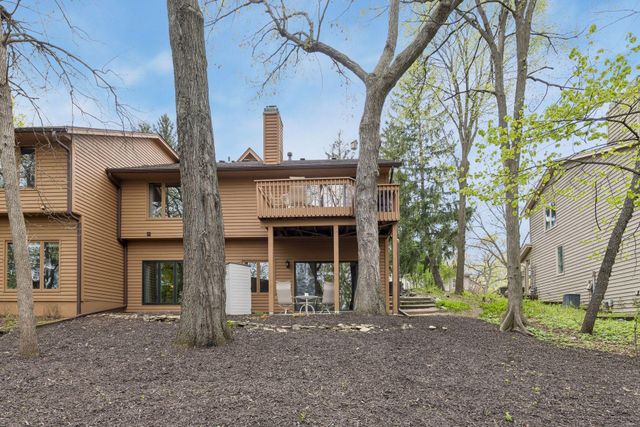 6843 Stonewood Court, Eden Prairie, MN 55346