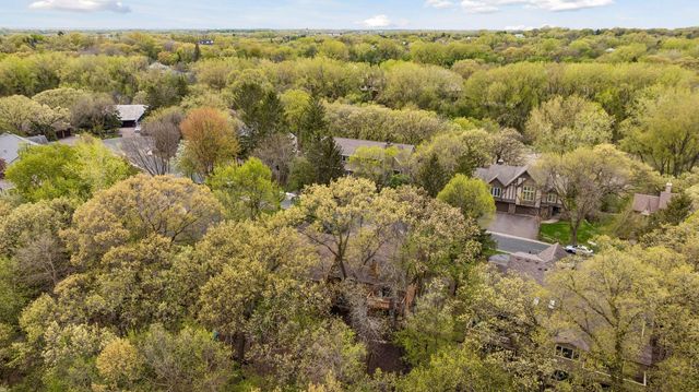 6843 Stonewood Court, Eden Prairie, MN 55346