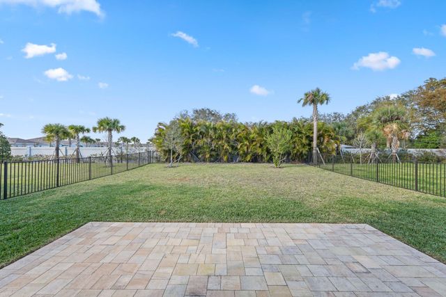 514 Raspberry Road, Fort Pierce, FL 34981