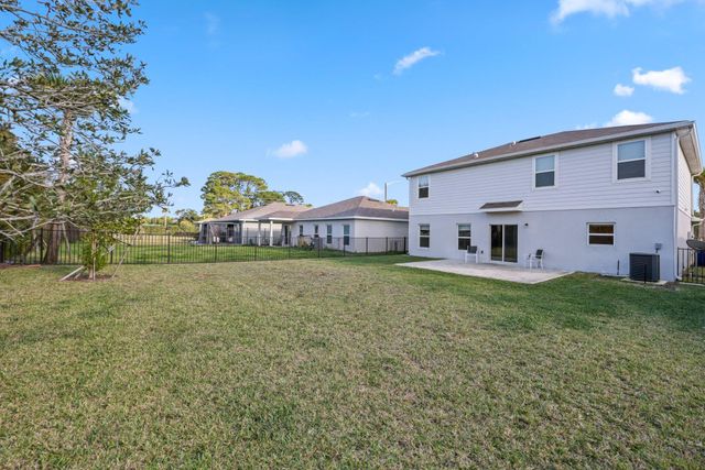 514 Raspberry Road, Fort Pierce, FL 34981
