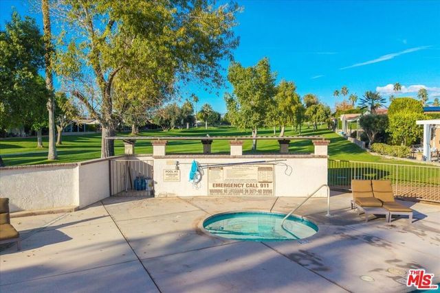 73450 Country Club Drive 335, Palm Desert, CA 92260