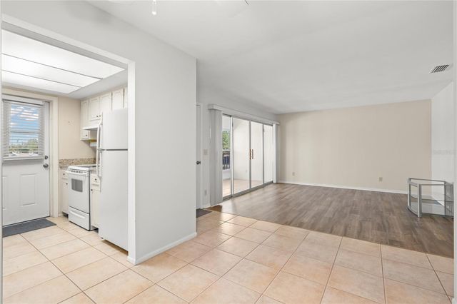 1221 DREW STREET E12, Clearwater, FL 33755