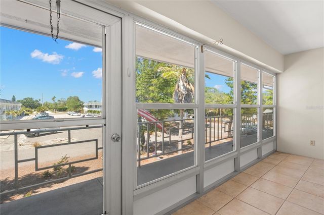1221 DREW STREET E12, Clearwater, FL 33755