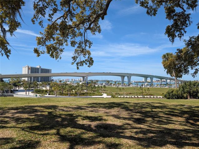 1221 DREW STREET E12, Clearwater, FL 33755