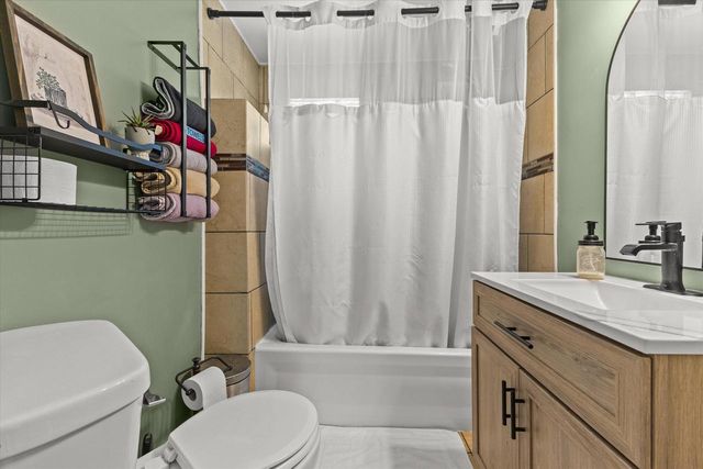 10034 28th AVENUE, Pleasant Prairie, WI 53158