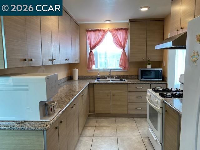559 43rd Street, Richmond, CA 94805