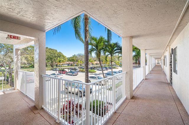 6093 Pointe Regal Cir 210, Delray Beach, FL 33484