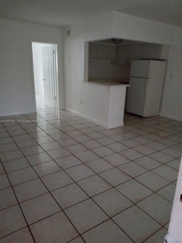 1230 W 54th Street 216A, Hialeah, FL 33012