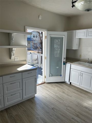 241 Huntsville Road, Fayetteville, AR 72701