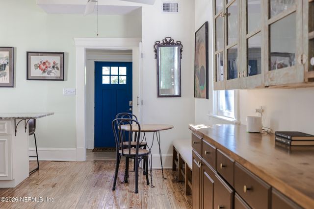 542 LANCASTER Street, Jacksonville, FL 32204