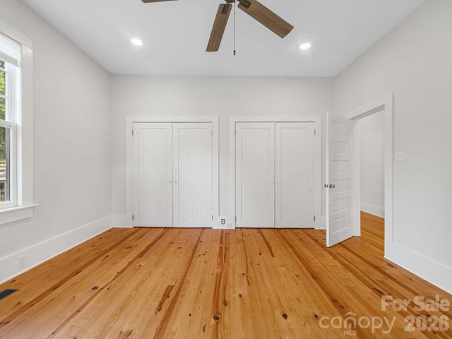 143 Broadway Avenue, Tryon, NC 28782