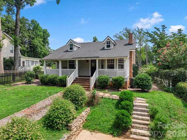 143 Broadway Avenue, Tryon, NC 28782