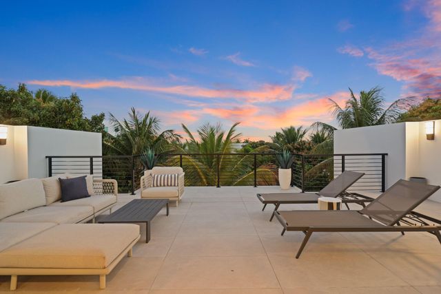 408 SE 2nd Street, Delray Beach, FL 33483