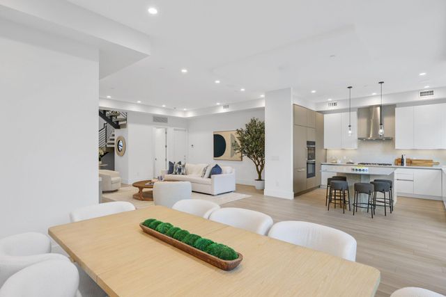 408 SE 2nd Street, Delray Beach, FL 33483