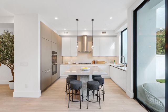 408 SE 2nd Street, Delray Beach, FL 33483