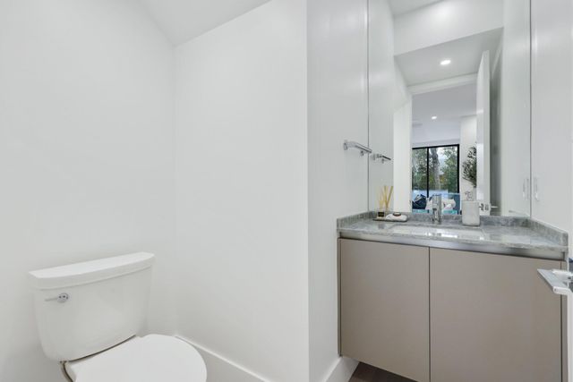 408 SE 2nd Street, Delray Beach, FL 33483