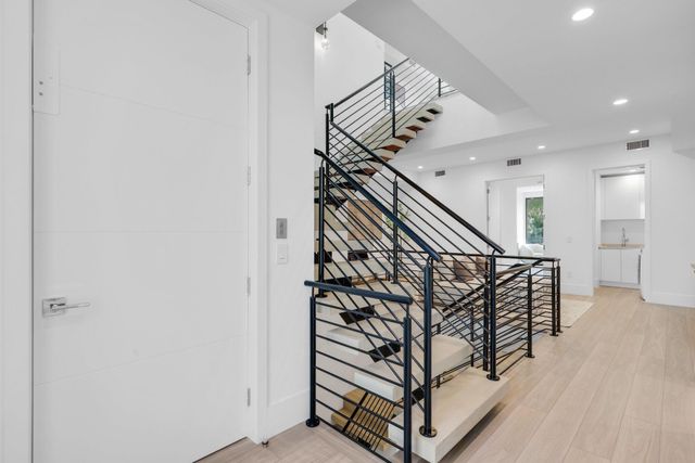 408 SE 2nd Street, Delray Beach, FL 33483