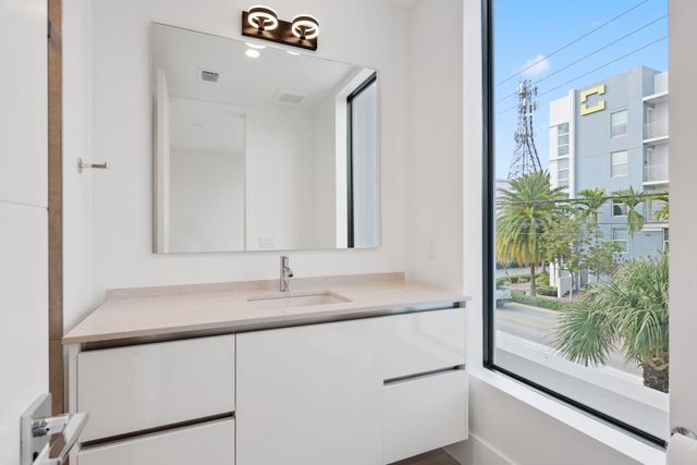 408 SE 2nd Street, Delray Beach, FL 33483