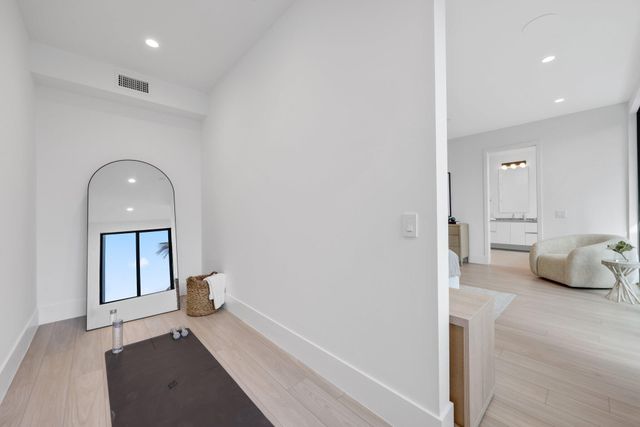 408 SE 2nd Street, Delray Beach, FL 33483