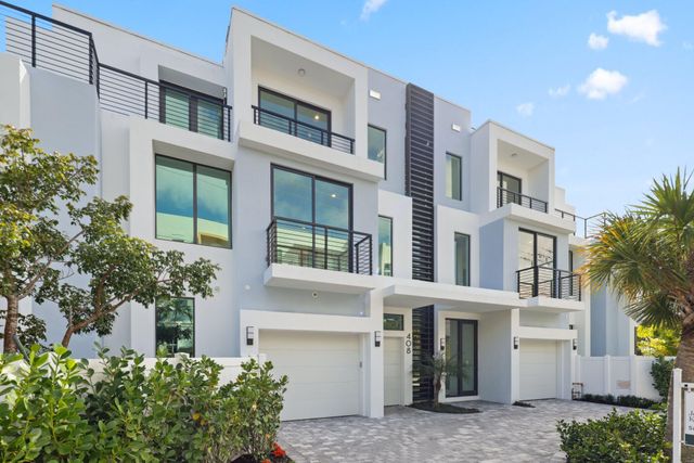 408 SE 2nd Street, Delray Beach, FL 33483