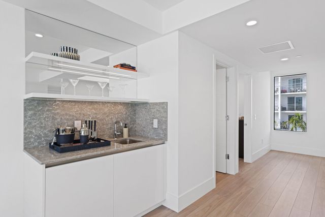 408 SE 2nd Street, Delray Beach, FL 33483