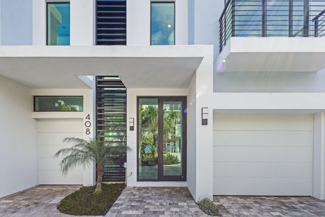 408 SE 2nd Street, Delray Beach, FL 33483