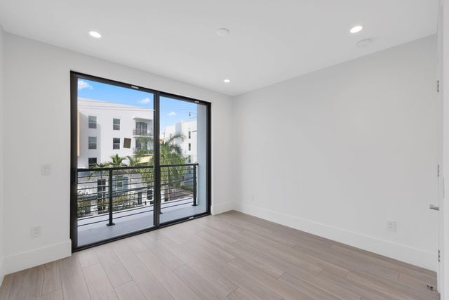 408 SE 2nd Street, Delray Beach, FL 33483