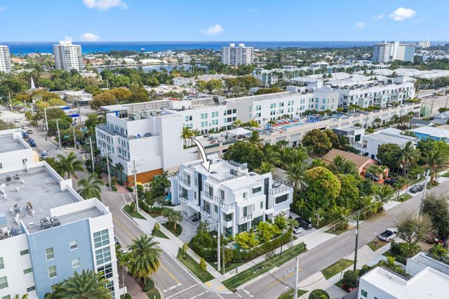 408 SE 2nd Street, Delray Beach, FL 33483