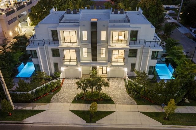 408 SE 2nd Street, Delray Beach, FL 33483