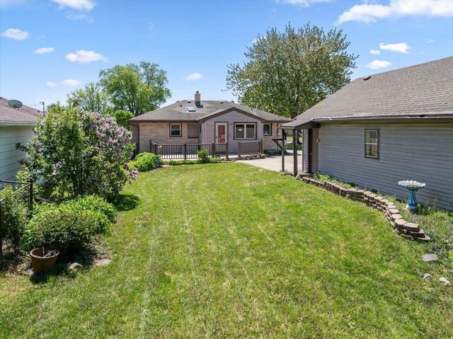 N89W15140 Jefferson AVENUE, Menomonee Falls, WI 53051