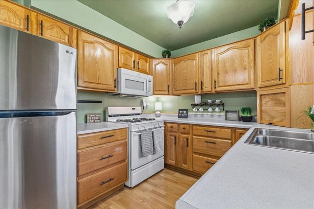 N89W15140 Jefferson AVENUE, Menomonee Falls, WI 53051