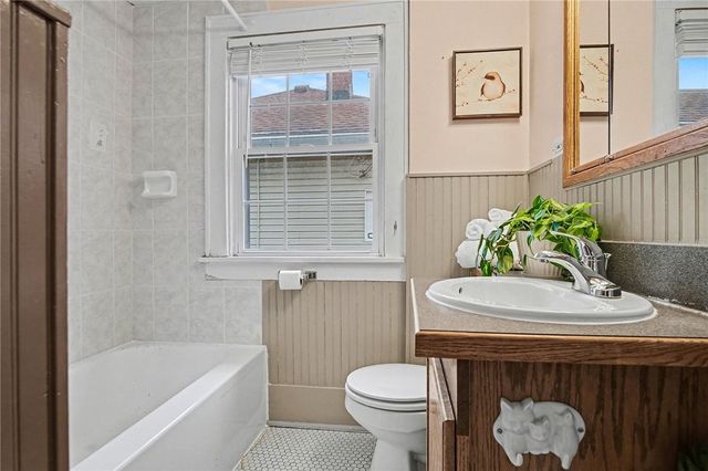 343 Stonewood Ave, Greece, NY 14616