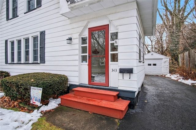 343 Stonewood Ave, Greece, NY 14616