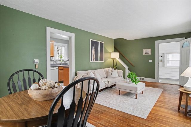 343 Stonewood Ave, Greece, NY 14616