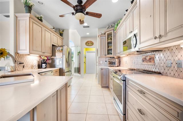 208 ANTILLA DRIVE, Rotonda West, FL 33947