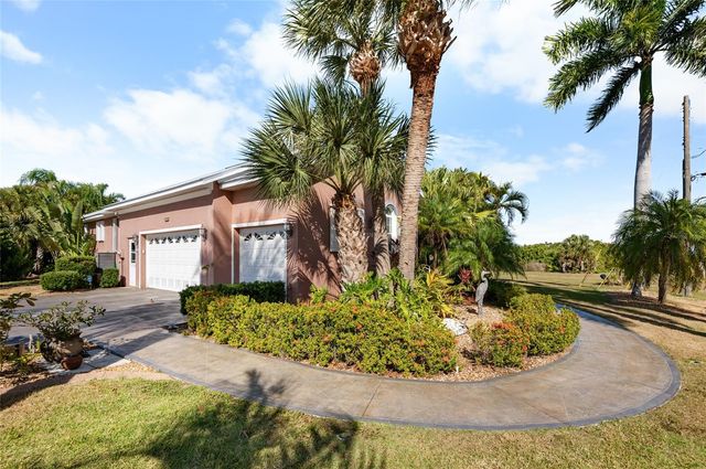 208 ANTILLA DRIVE, Rotonda West, FL 33947