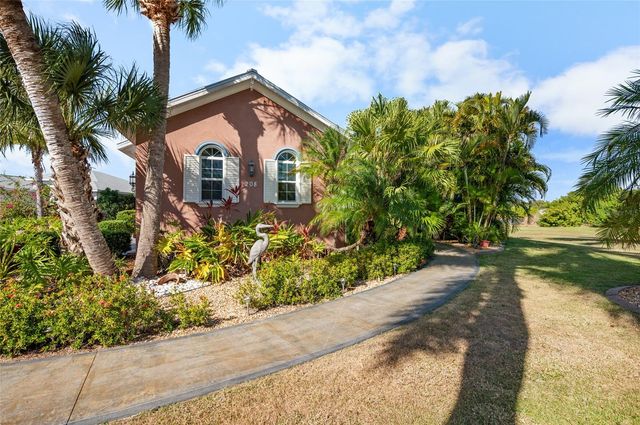208 ANTILLA DRIVE, Rotonda West, FL 33947