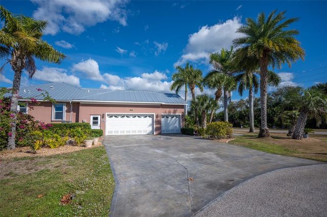 208 ANTILLA DRIVE, Rotonda West, FL 33947