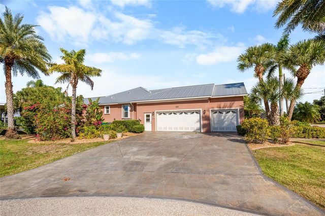 208 ANTILLA DRIVE, Rotonda West, FL 33947