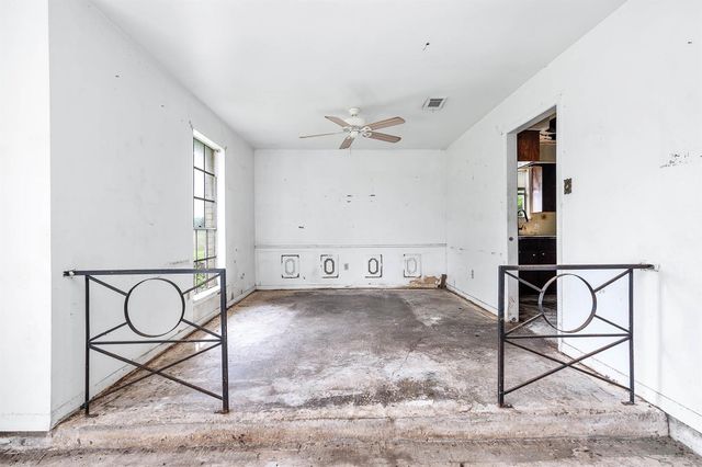 2719 Fm 524, Sweeny, TX 77480