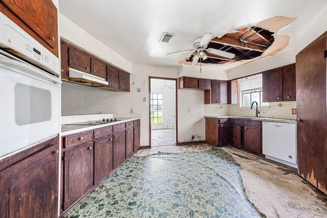 2719 Fm 524, Sweeny, TX 77480