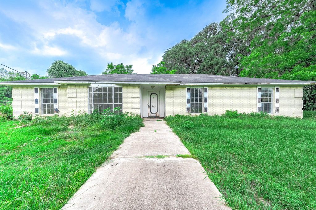 2719 Fm 524, Sweeny, TX 77480