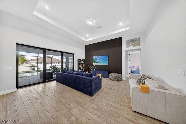 2205 SW 13th ST, Cape Coral, FL 33991