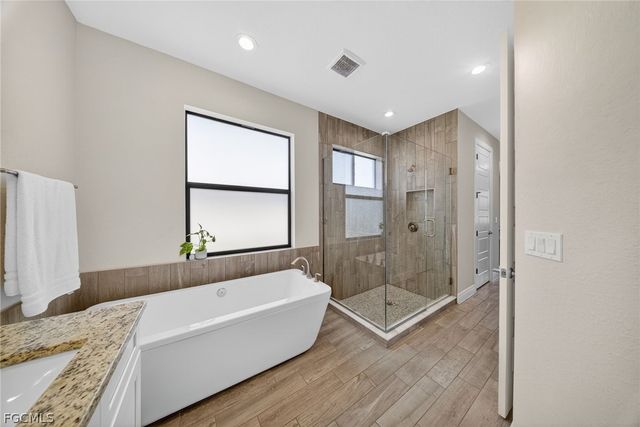 2205 SW 13th ST, Cape Coral, FL 33991