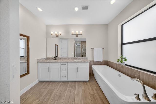 2205 SW 13th ST, Cape Coral, FL 33991